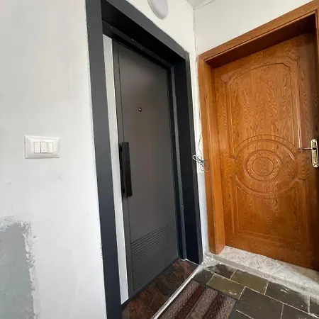 Pogadec Rr Rinia Πόγραδετς